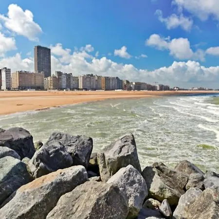 Serene With Mountain View Apartamento Ostende